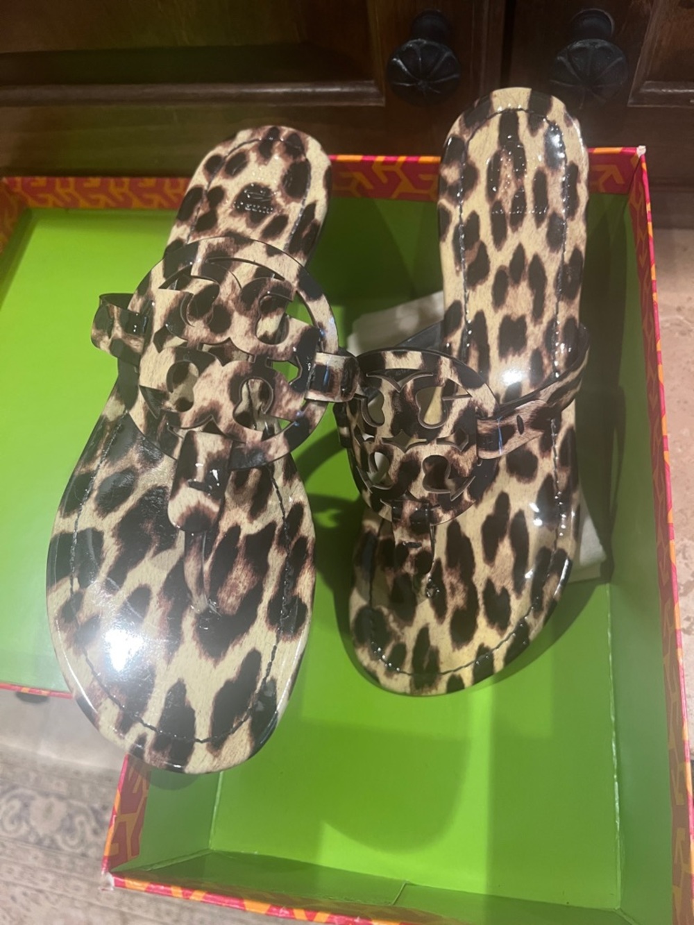 Tory Burch Miller Patent Sand Sandals 9.5 - Picture 2 of 7